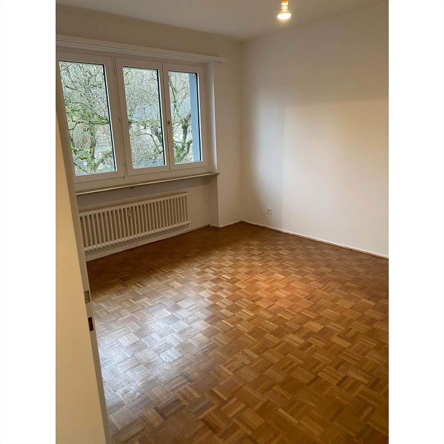 Appartement lumineux de 3,5 pièces avec beau balcon à Riehen - Photo 5 sur 7