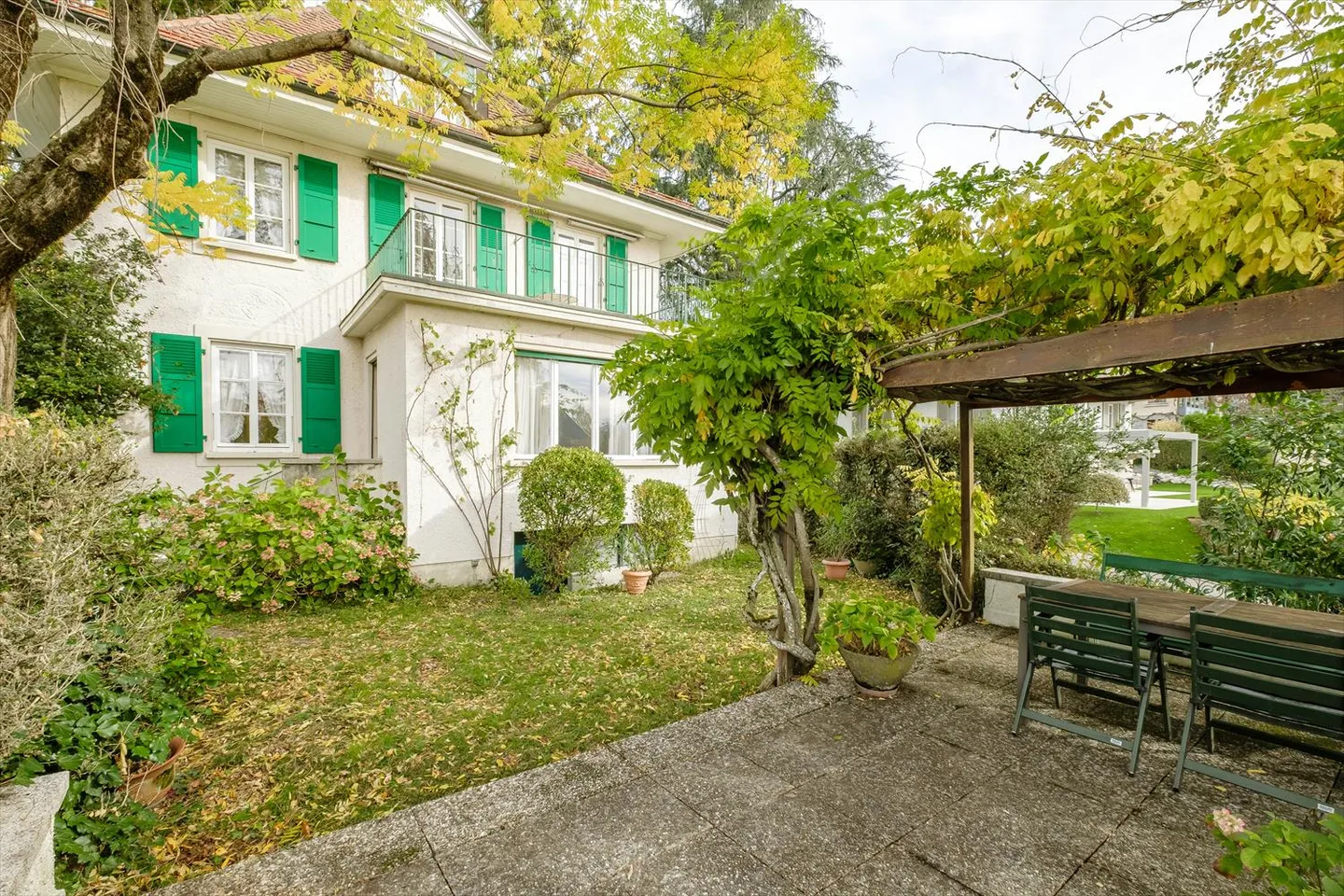 Rare opportunity in the heart of Chailly - Photo 3 of 14