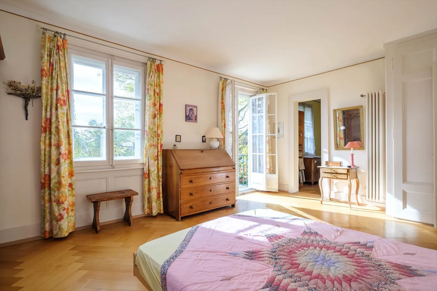 Rare opportunity in the heart of Chailly - Photo 11 of 14