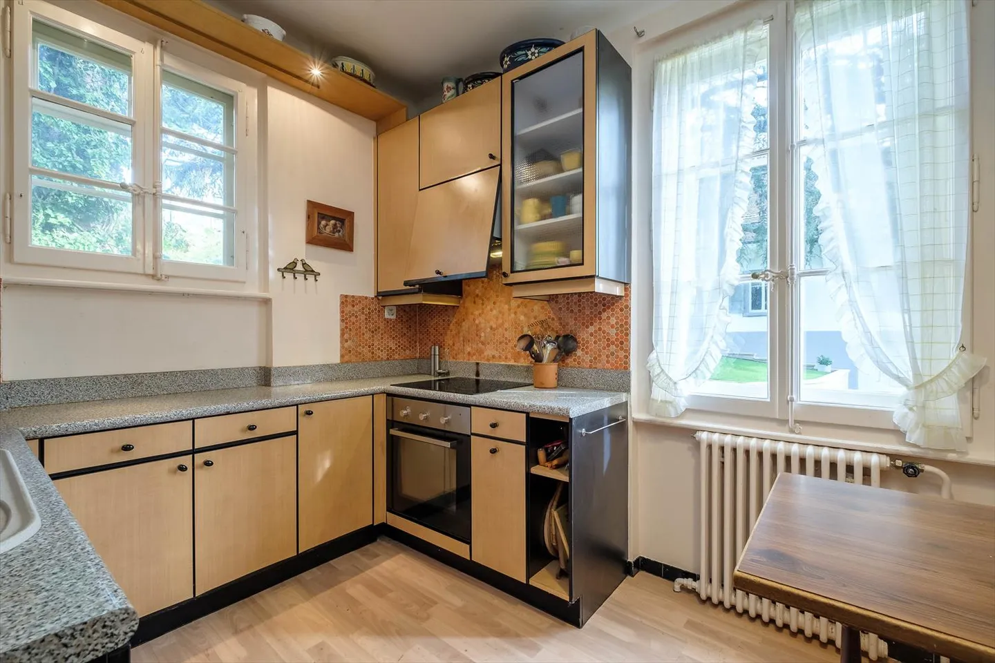 Rare opportunity in the heart of Chailly - Photo 10 of 14