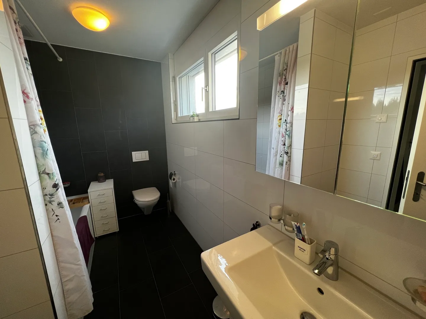 APPARTAMENTO ATTICO 2½ STANZE A BADEN (AG), ARREDATO, TEMPORANEO - Foto 4 di 8