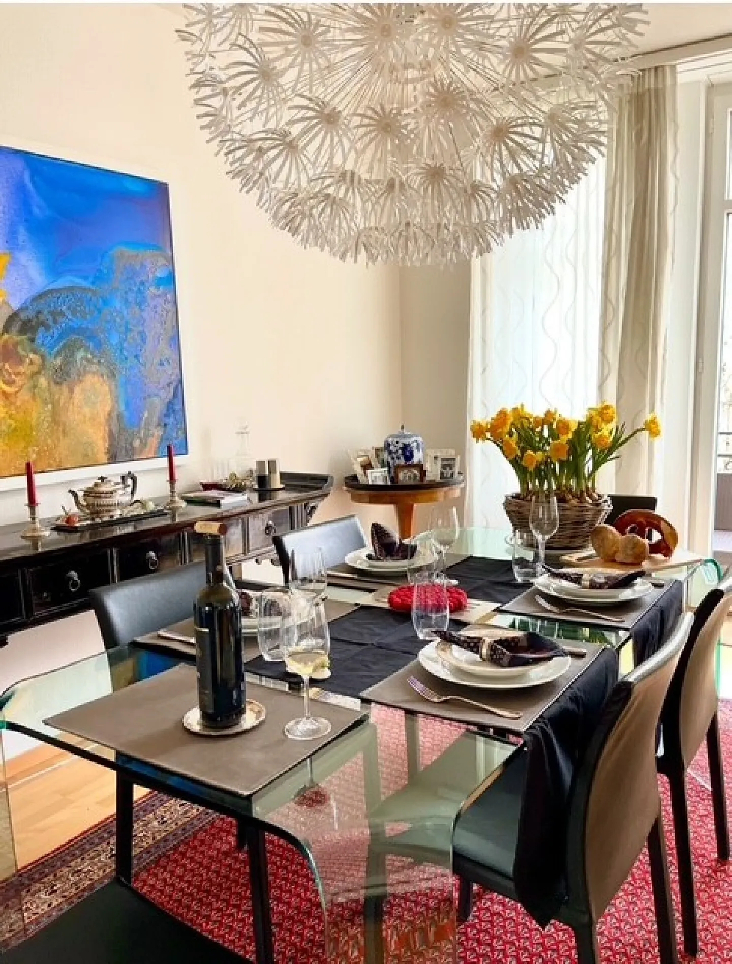 Cozy Apartment Near the Lake - Photo 2 of 7