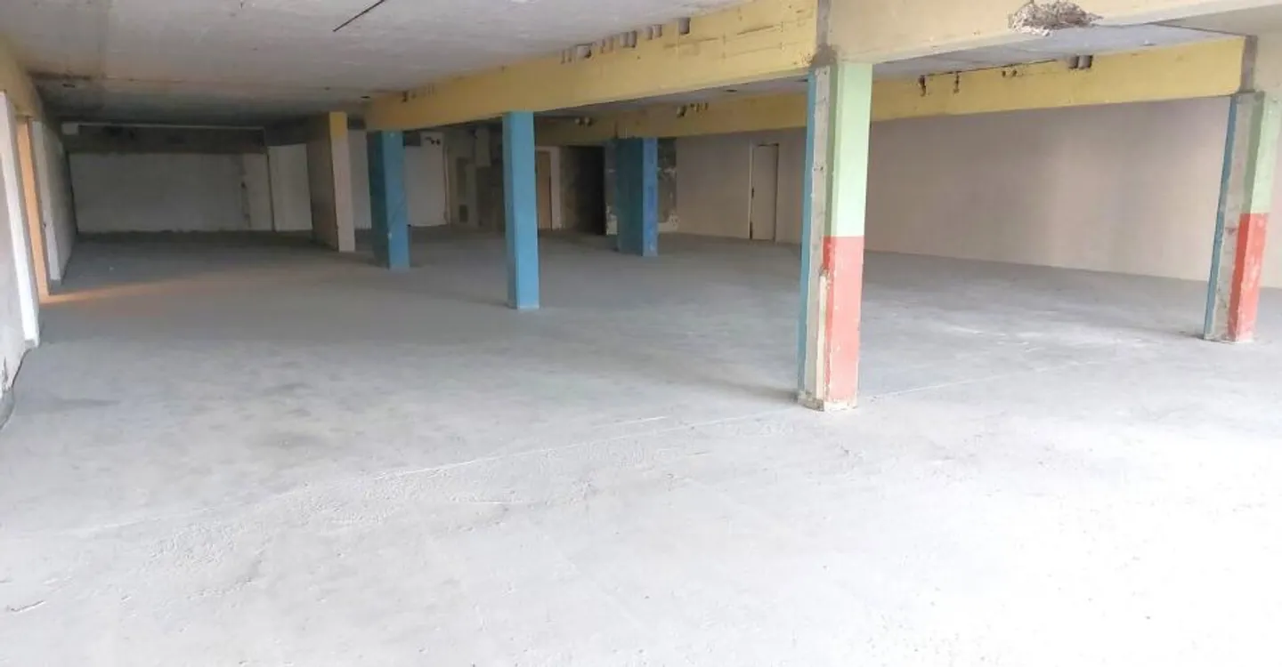 Flexible lease - Commercial space of 315m2 - Close to everything - Photo 2 of 7