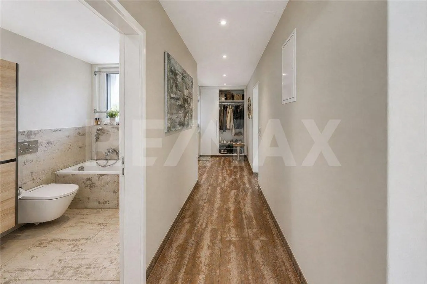 3.5 room apartment with 97.5 m², elevator, near public transport, shopping, school and nature... - Photo 9 of 11