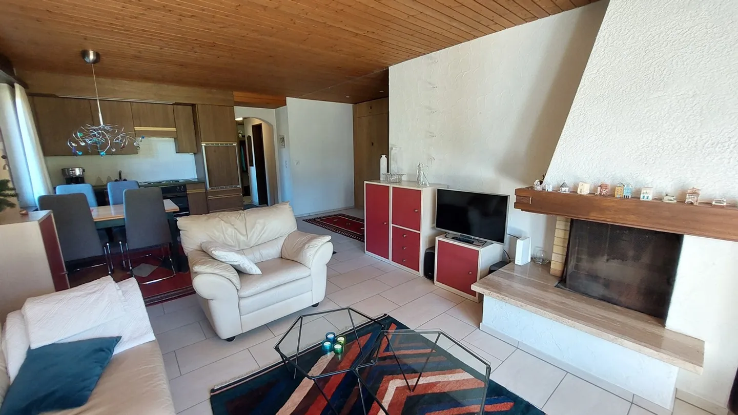 Cozy ground floor apartment with fantastic views - Photo 2 of 10