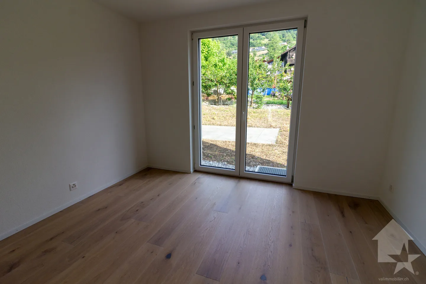 Wunderschöne 4,5 Zimmer neu mit 130m2 und großem Balkon - Foto 12 von 13