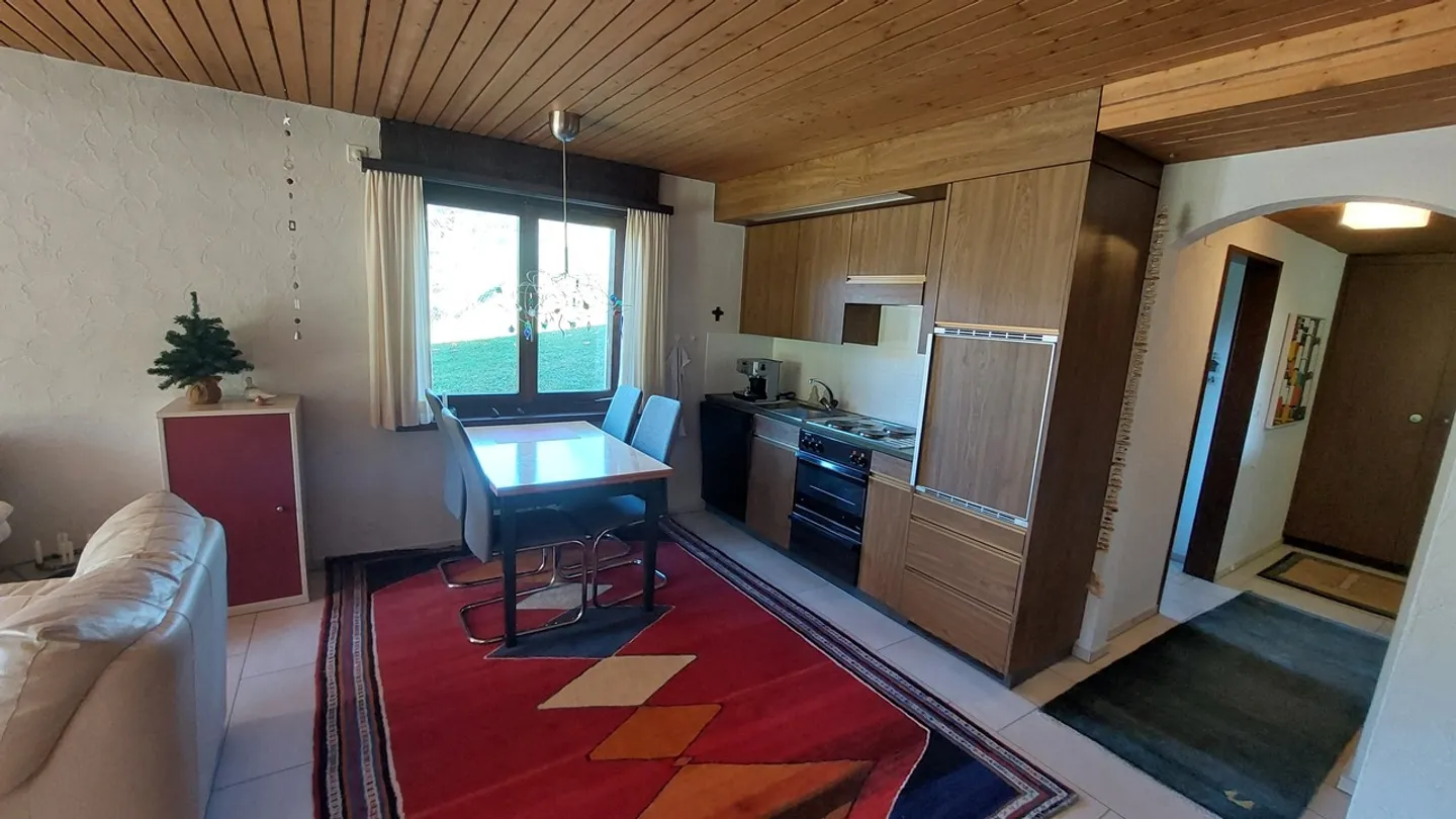 Cozy ground floor apartment with fantastic views - Photo 4 of 10