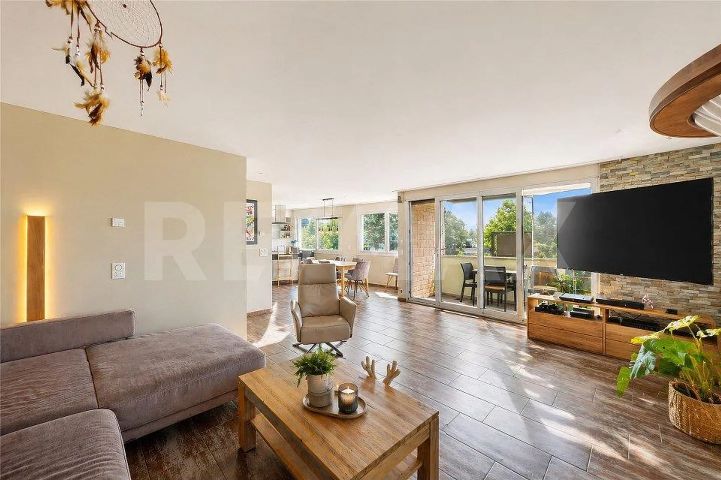 3.5 room apartment with 97.5 m², elevator, near public transport, shopping, school and nature... - Photo 1 of 11