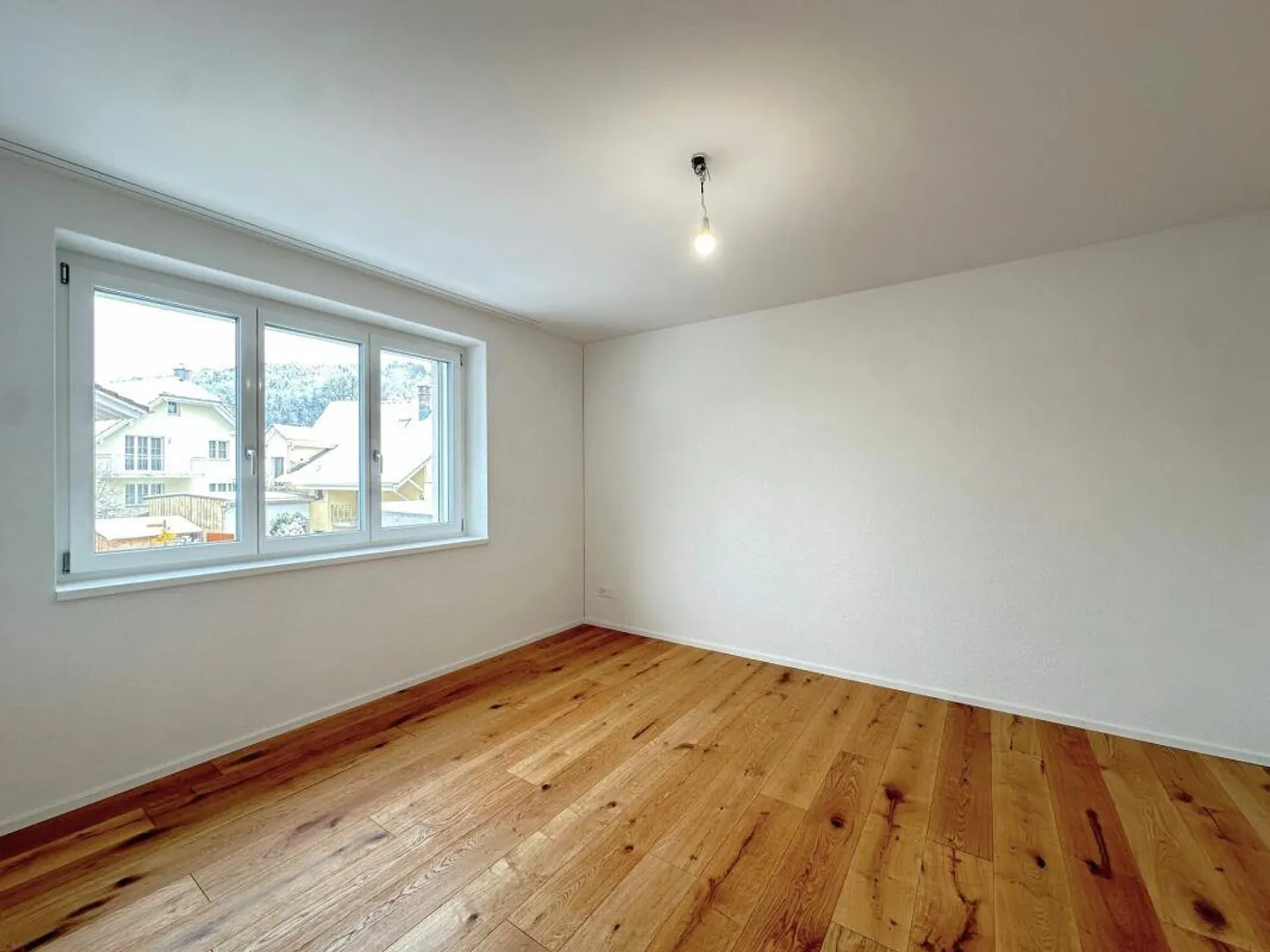 Three 5.5 Room Residential Houses - Charming, Nature-Friendly, Individual - Photo 4 of 9