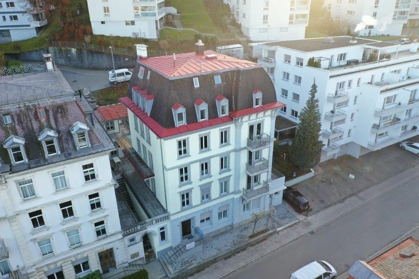 Appartamento attraente di 4,5 stanze in una posizione privilegiata - Foto 1 di 10