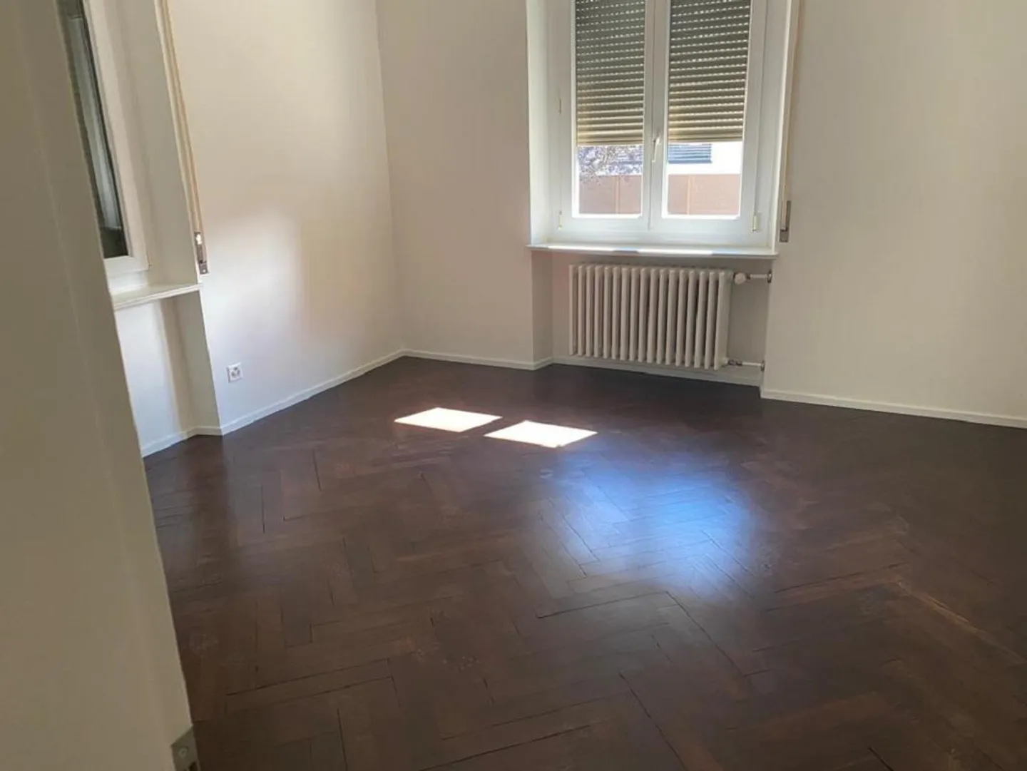 1.5 Wohnung sucht Untermieter ab 30.11 - Foto 1 von 3