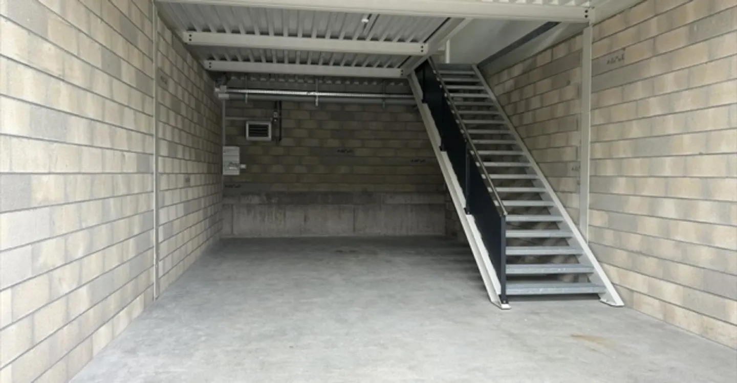 Commerce - Photo 1 of 4