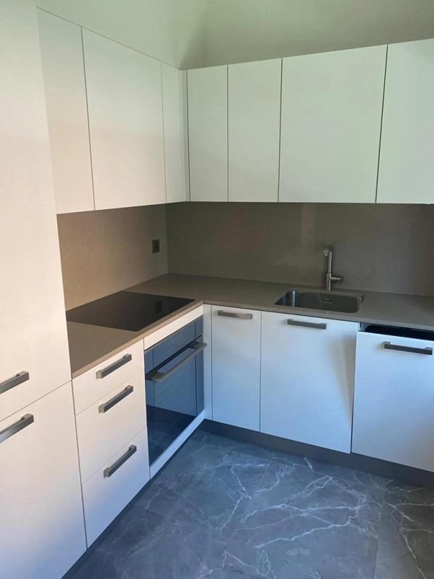 1.5 Wohnung sucht Untermieter ab 30.11 - Foto 3 von 3