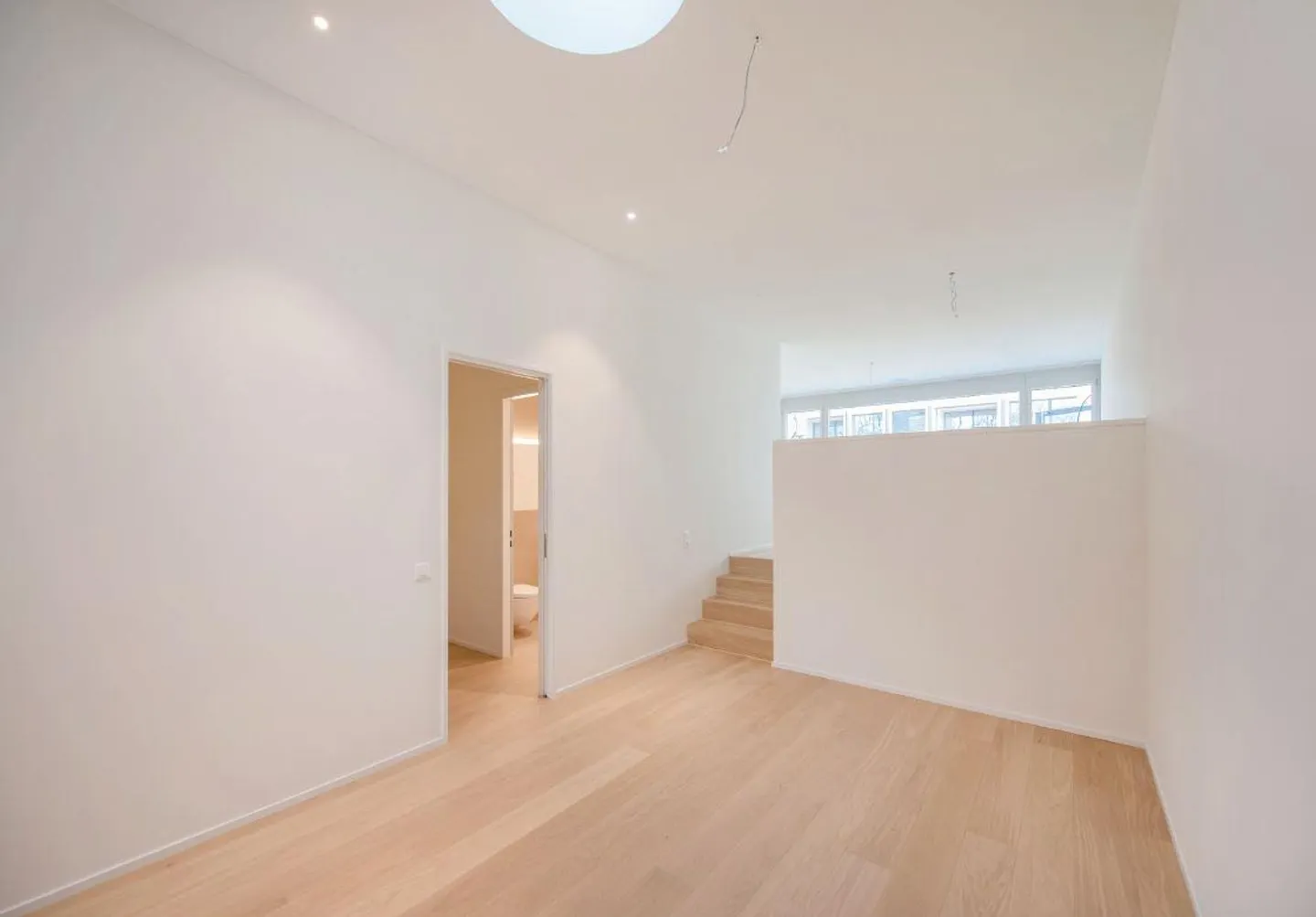 Appartement moderne ensoleillé - Photo 2 sur 9