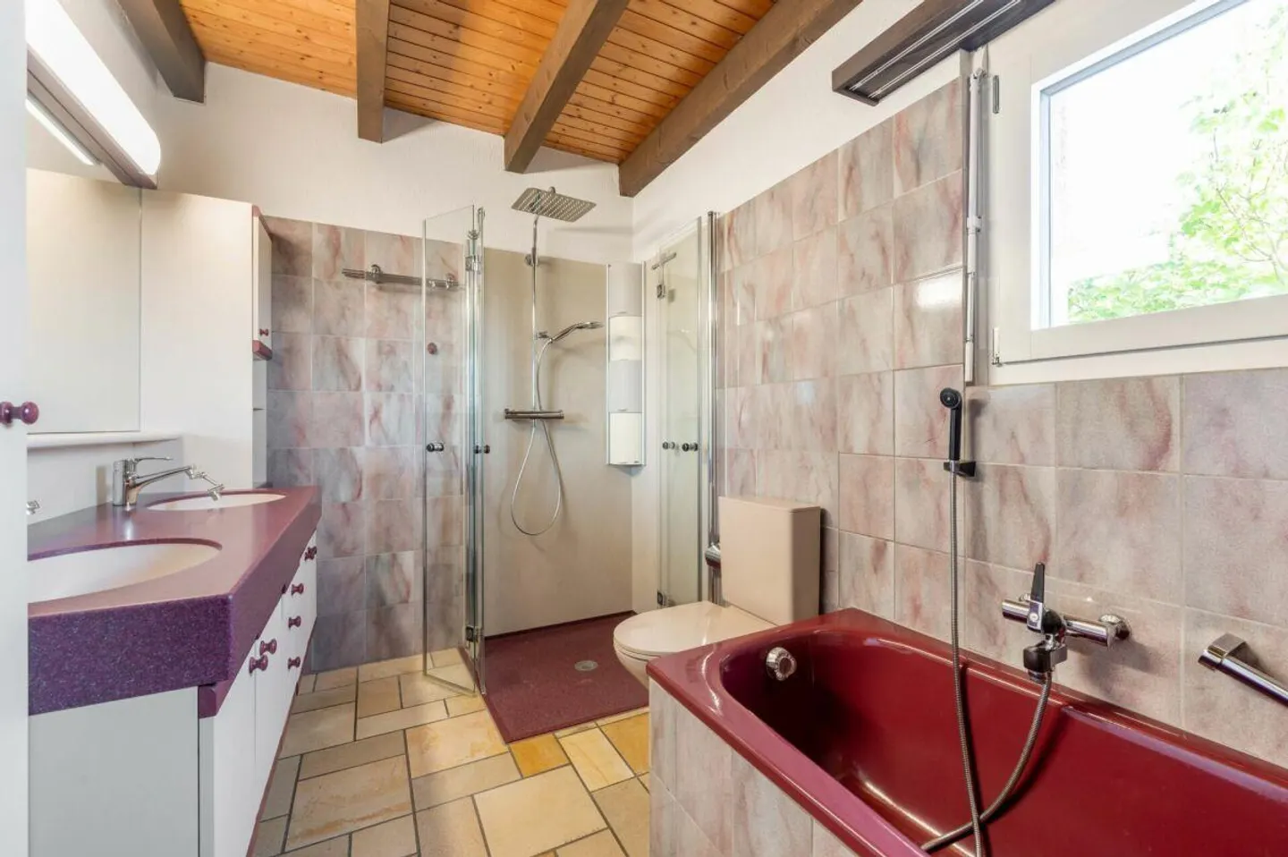 Umweltfreundliches Einfamilienhaus am Waldrand - Foto 11 von 23
