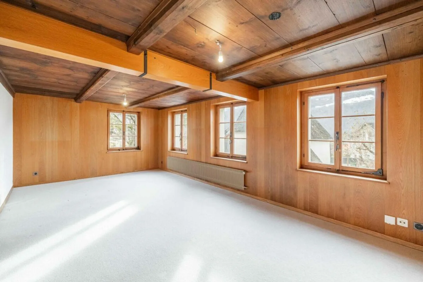 Charming Semi-Detached House in Sunny Location - Photo 10 of 20