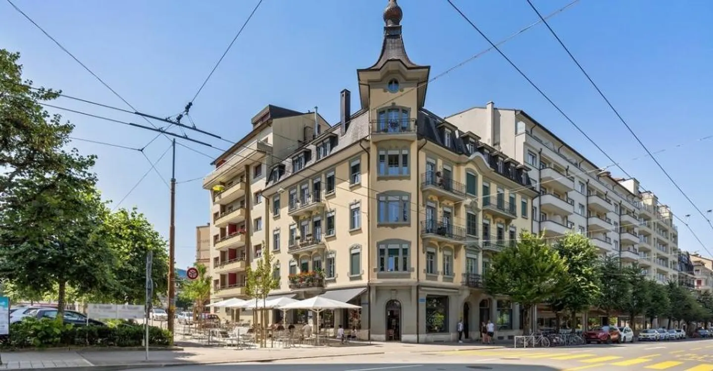 Magnifico appartamento di 5,5 stanze completamente ristrutturato - Foto 1 di 8