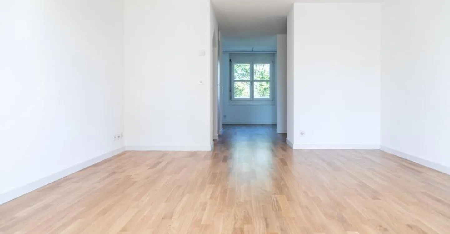 Your new home with winter garden and balcony - Photo 3 of 11
