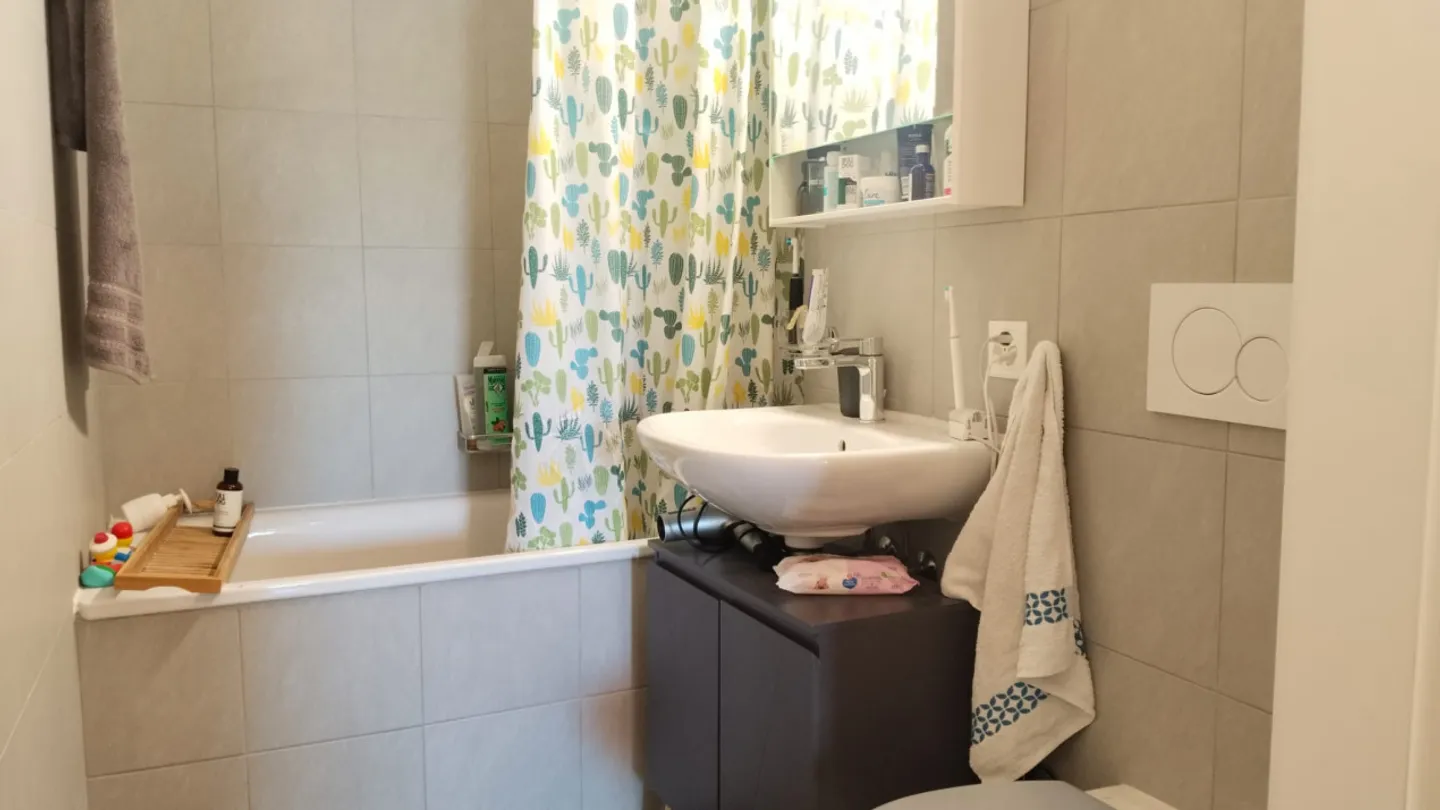 Nice 4-room apartment with large balcony ideally located in the Cointrin GE area - Photo 11 of 11