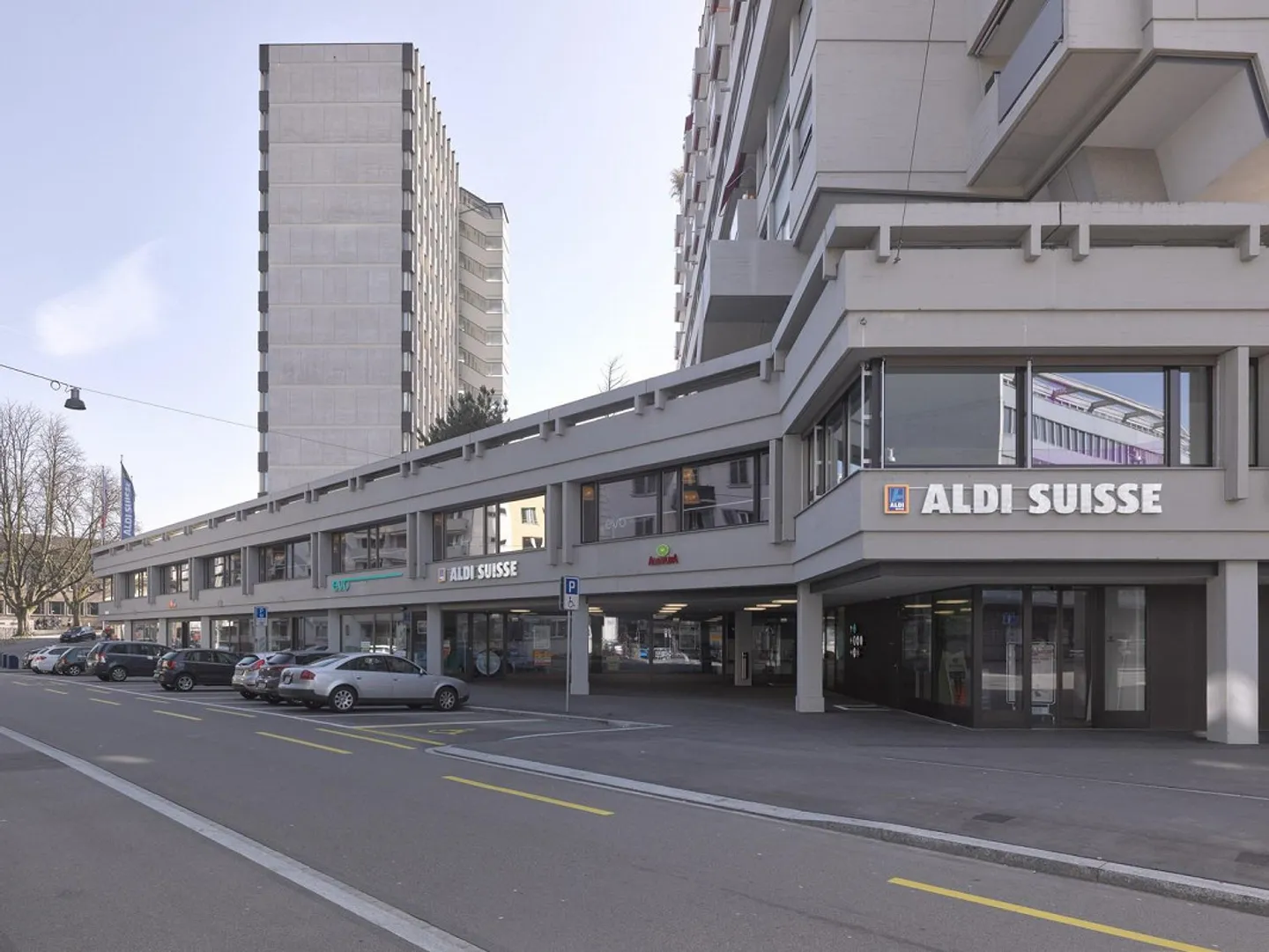 Proximity to Oerlikon Station: 29 m2 Office Space - Photo 1 of 5