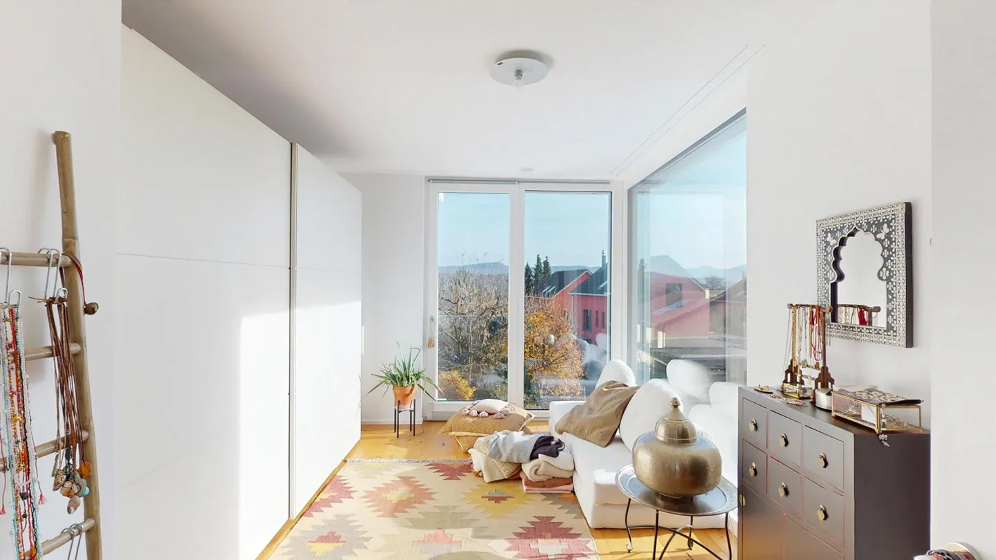 Oberwil Prime Location: Modern, Light-Filled 6-Room Villa with Pool, Garden and Separate Apartment - Photo 10 of 14