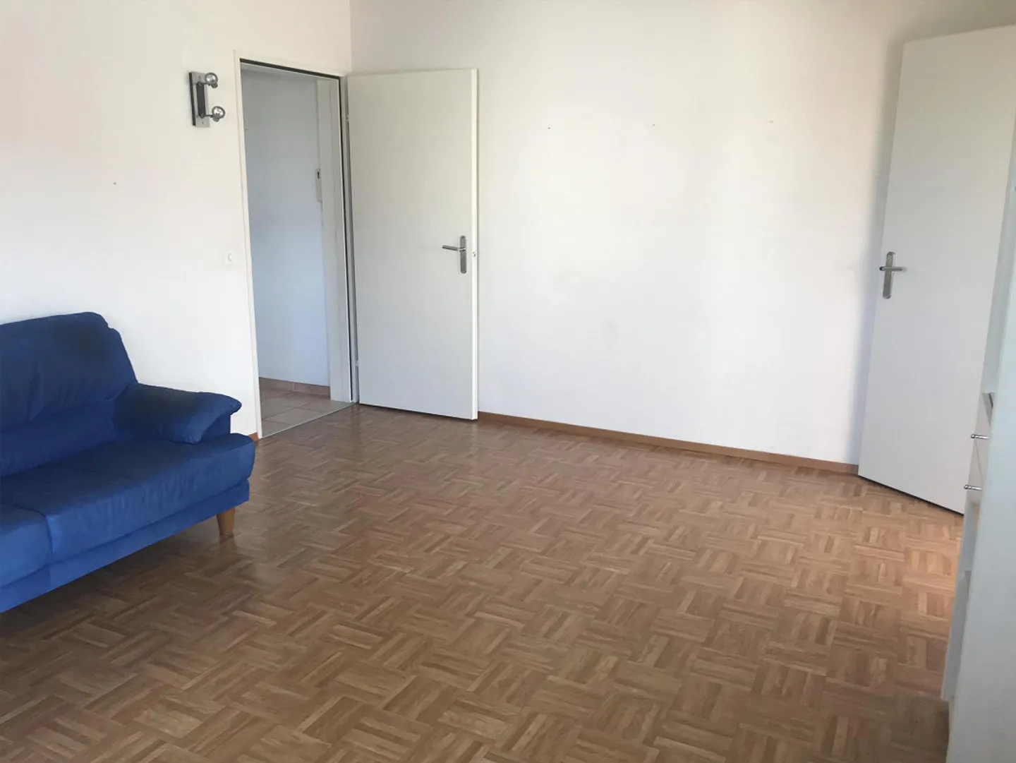 2.5 locali luminoso con terrazzo, cantina e posteggio - - Foto 8 di 12