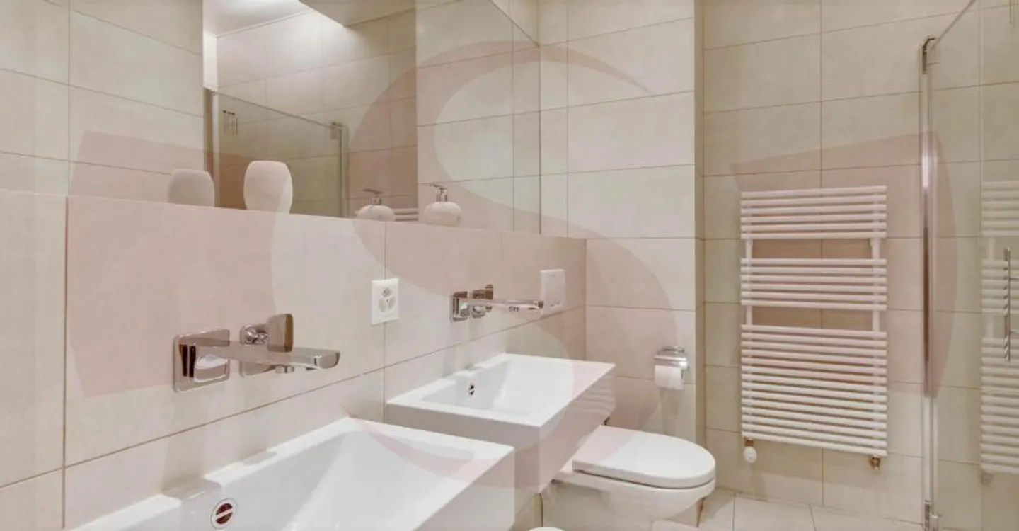 Turnkey apartment in the city center - Photo 4 of 5