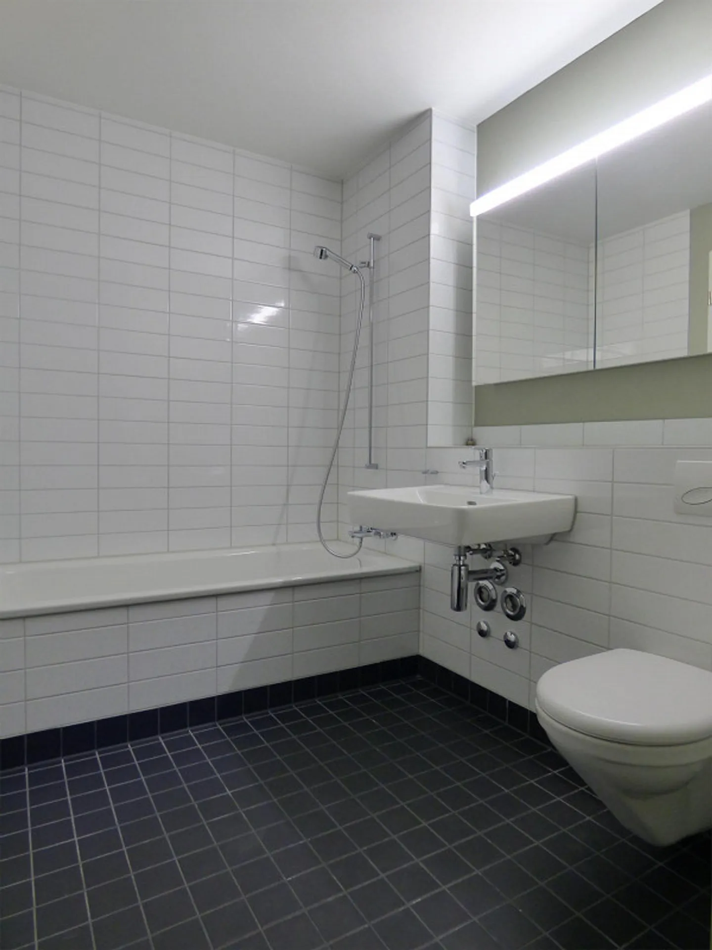 Vie moderne dans un quartier résidentiel privilégié à Zurich-Wollishofen ! - Photo 5 sur 5