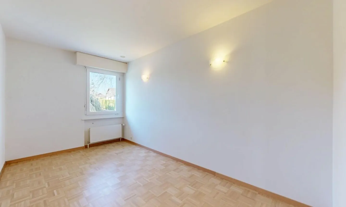 Incantevole casa familiare con studio indipendente, giardino e piscina - Foto 12 di 13