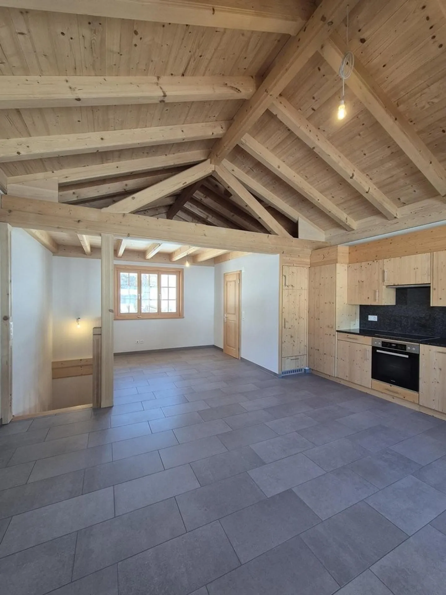 JAUN - Appartamento Duplex 3.5 stanze - Foto 3 di 12