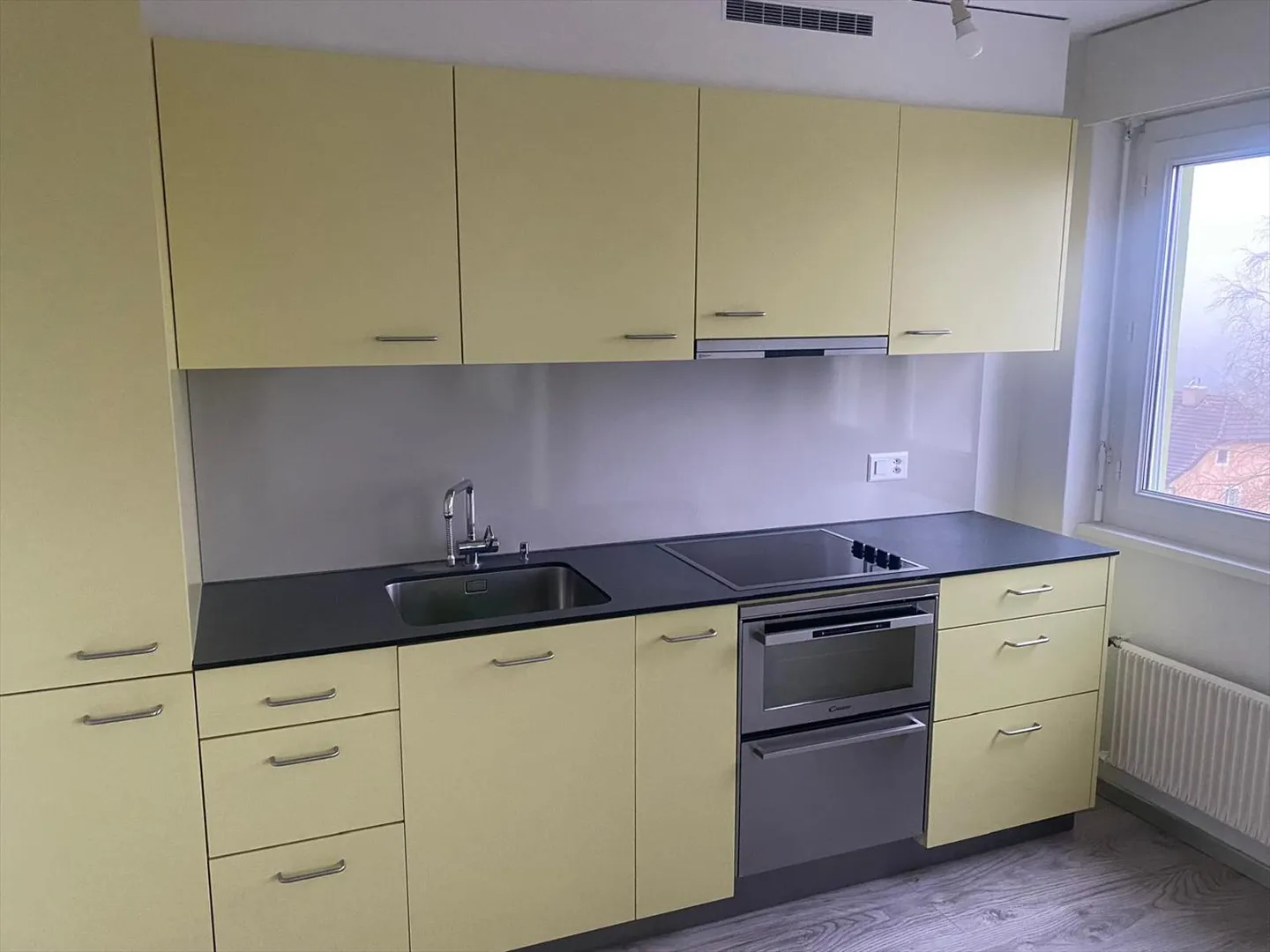 2.5 Room Apartment - Photo 2 of 7