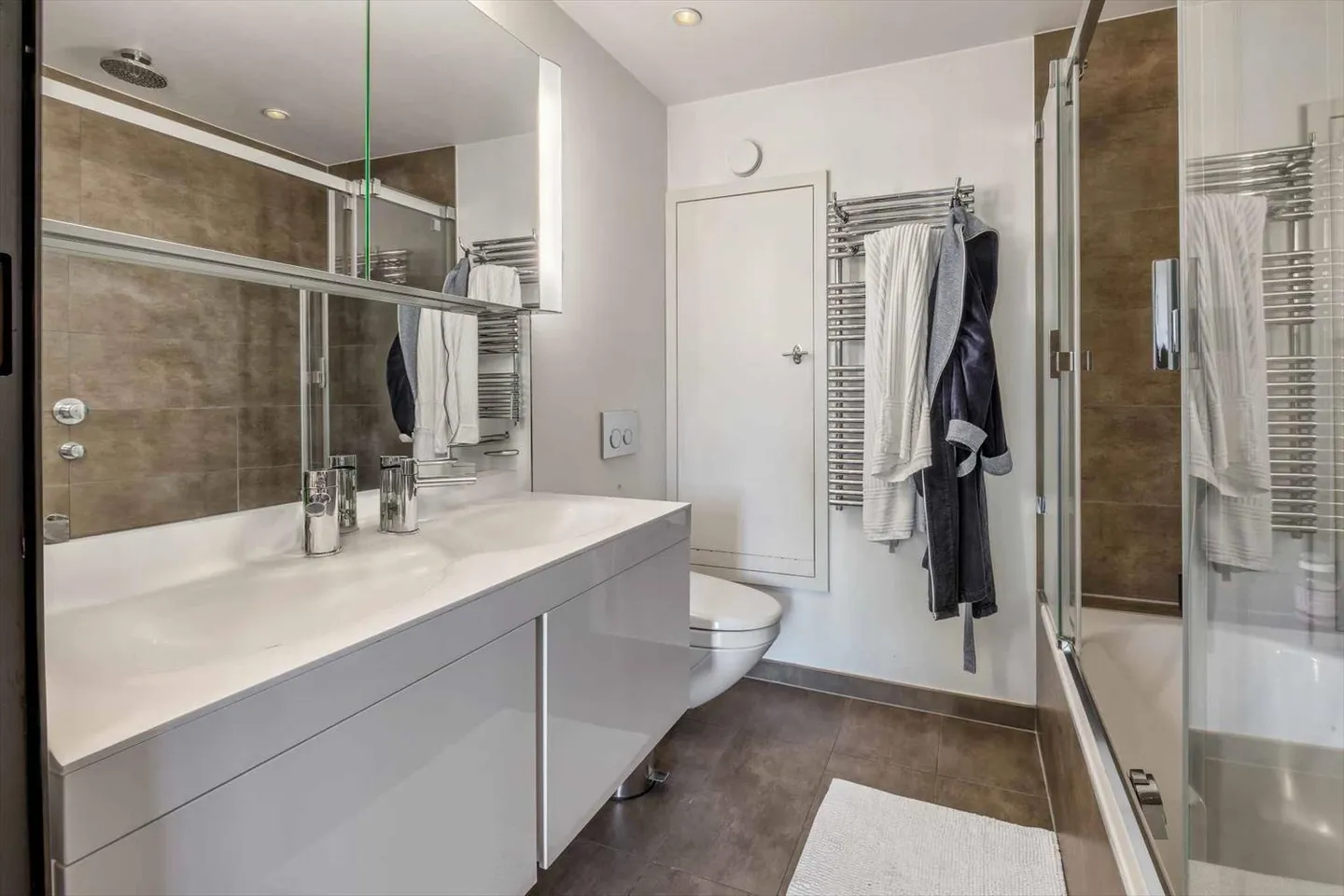 Appartement 8 pièces - Photo 8 sur 13