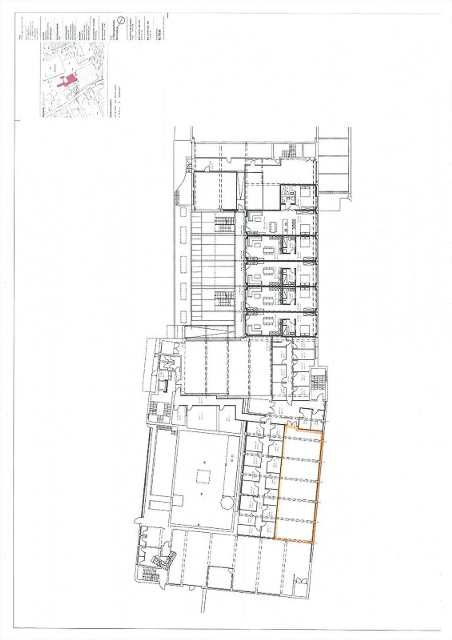 Spazio commerciale luminoso di 140 m² al piano terra ideale per studio, ufficio o atelier - Foto 4 di 4