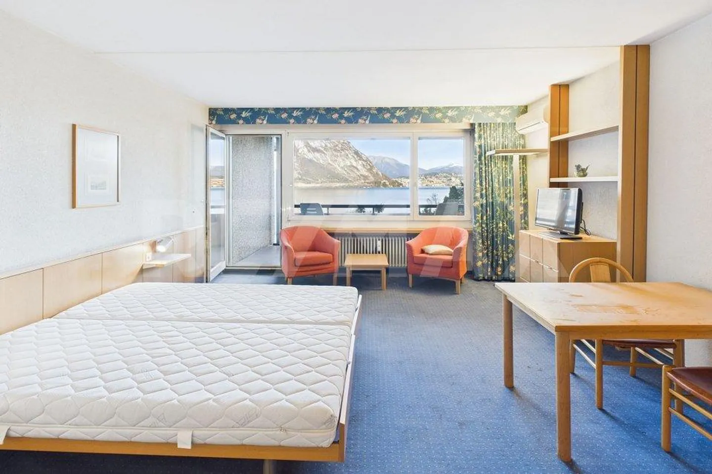 Appartement Charmant avec Vue sur le Lac - Photo 3 sur 13