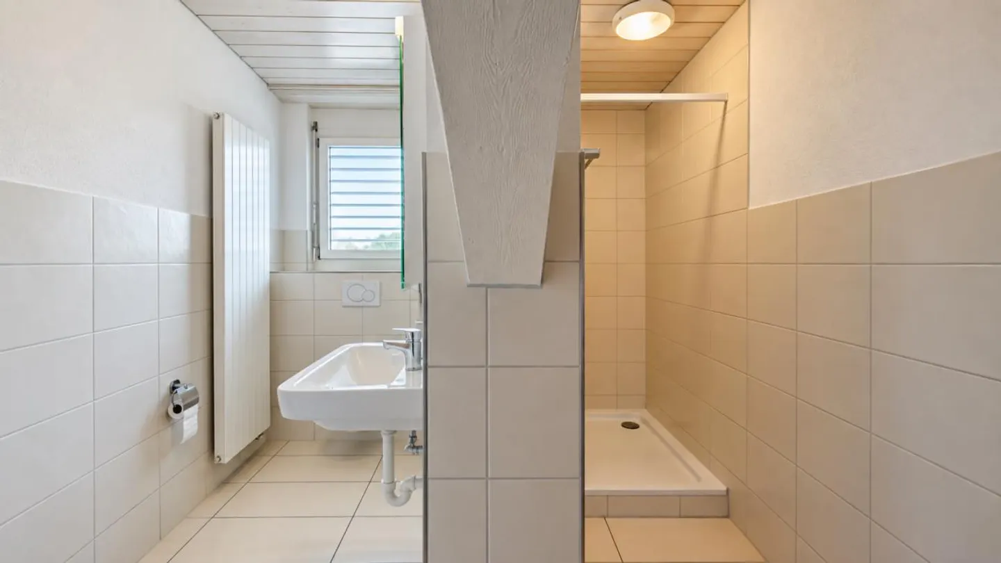 Charmante Dachgeschosswohnung in Kreuzlingen - Foto 5 von 9