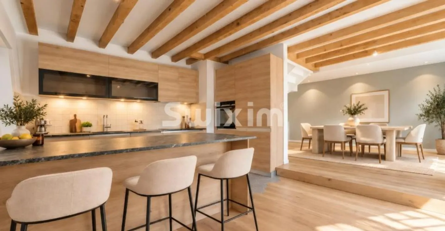 Triplex rénové avec studio - Photo 1 sur 7