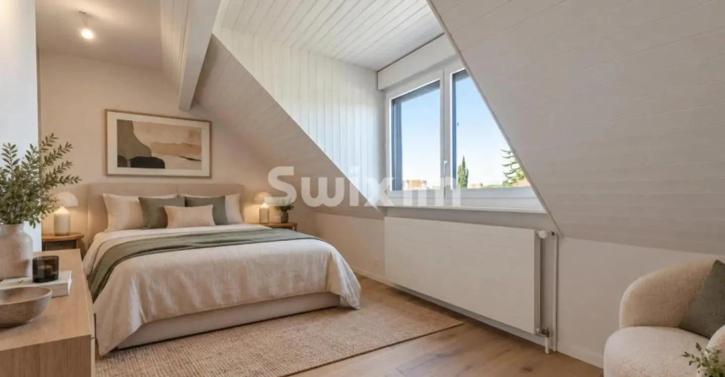 Triplex rénové avec studio - Photo 5 sur 7
