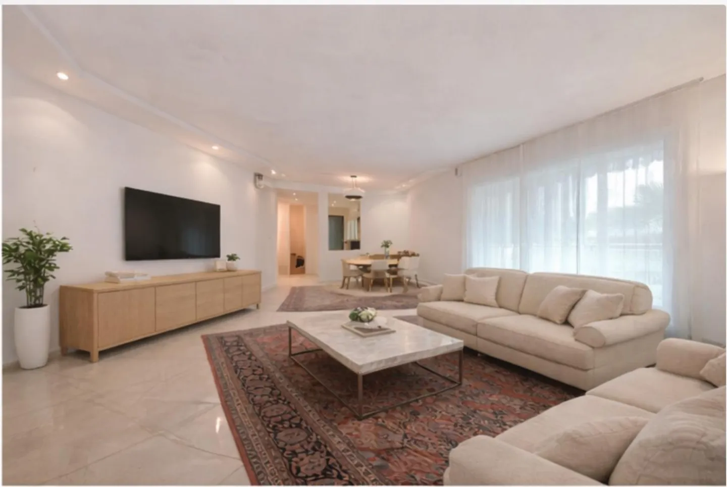Lugano Cassarate 4.5 Rooms in a Convenient and Flat Location - Photo 1 of 6