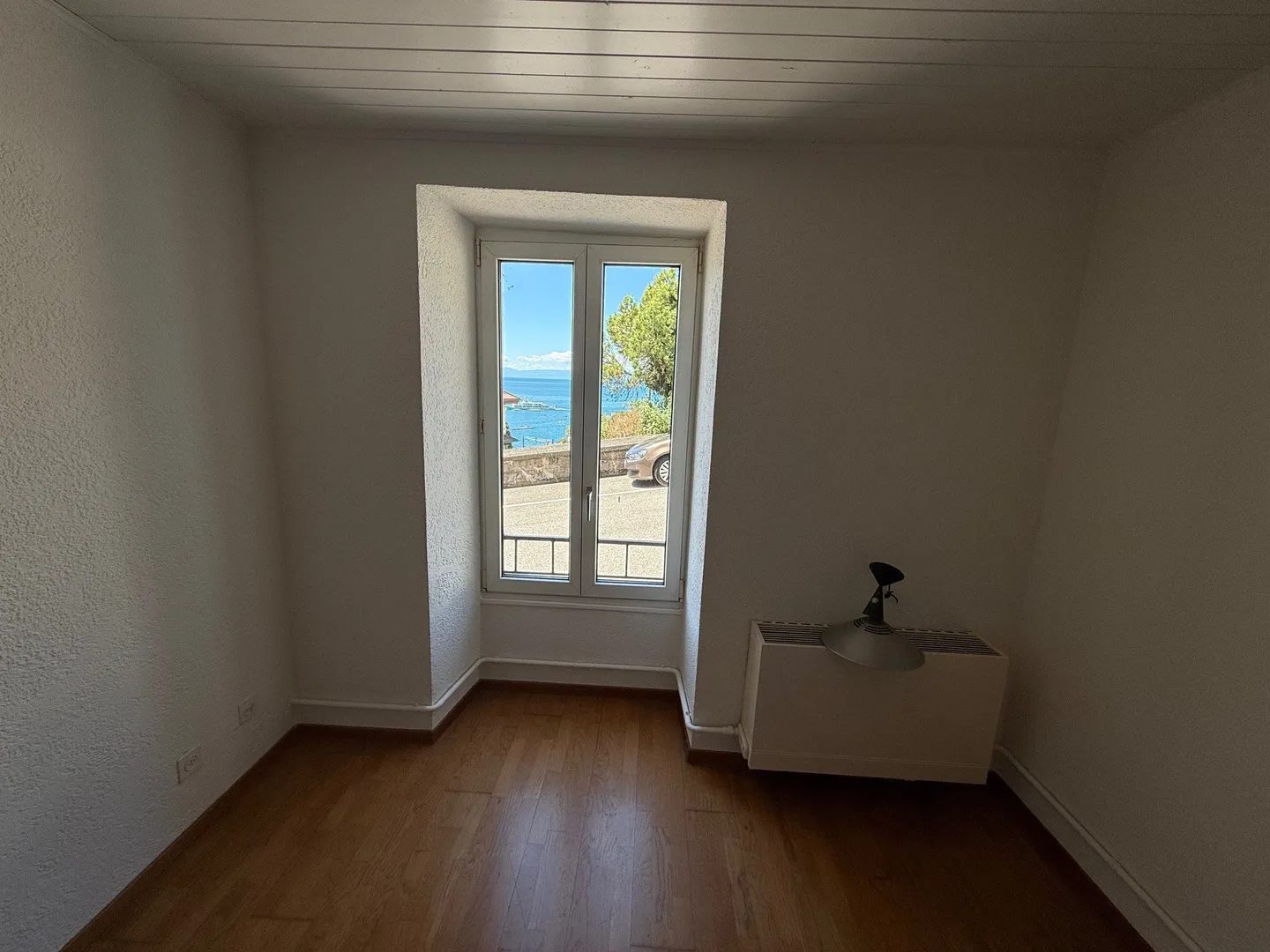 Appartement avec 3.0 pièces au rez-de-chaussée - Photo 3 sur 10