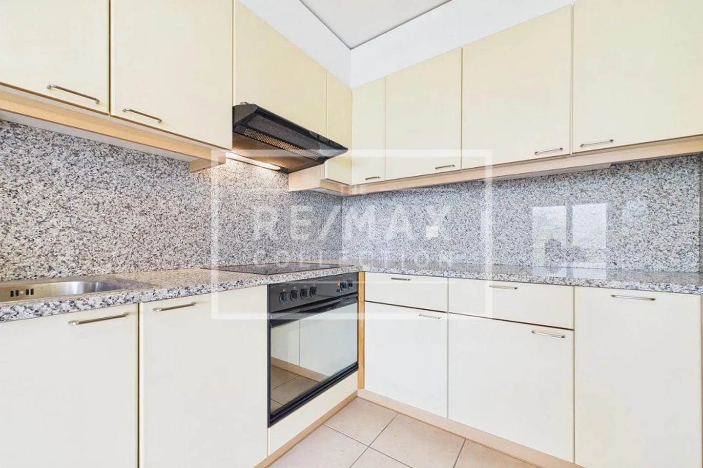 Elegante 4½-Zimmer-Maisonette mit Panoramablick - Foto 7 von 13