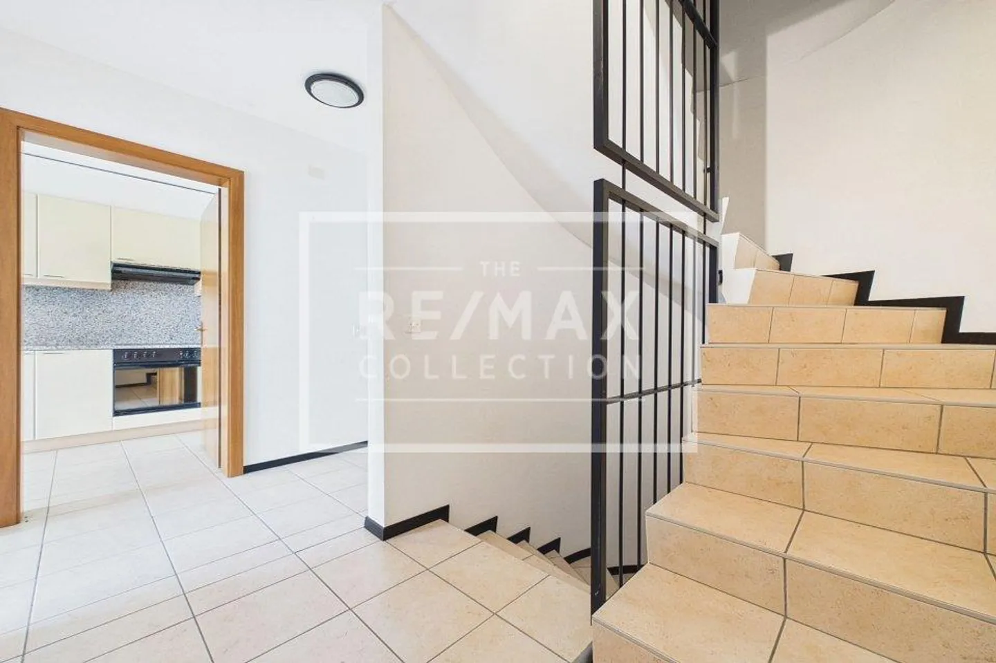 Elegante 4½-Zimmer-Maisonette mit Panoramablick - Foto 8 von 13