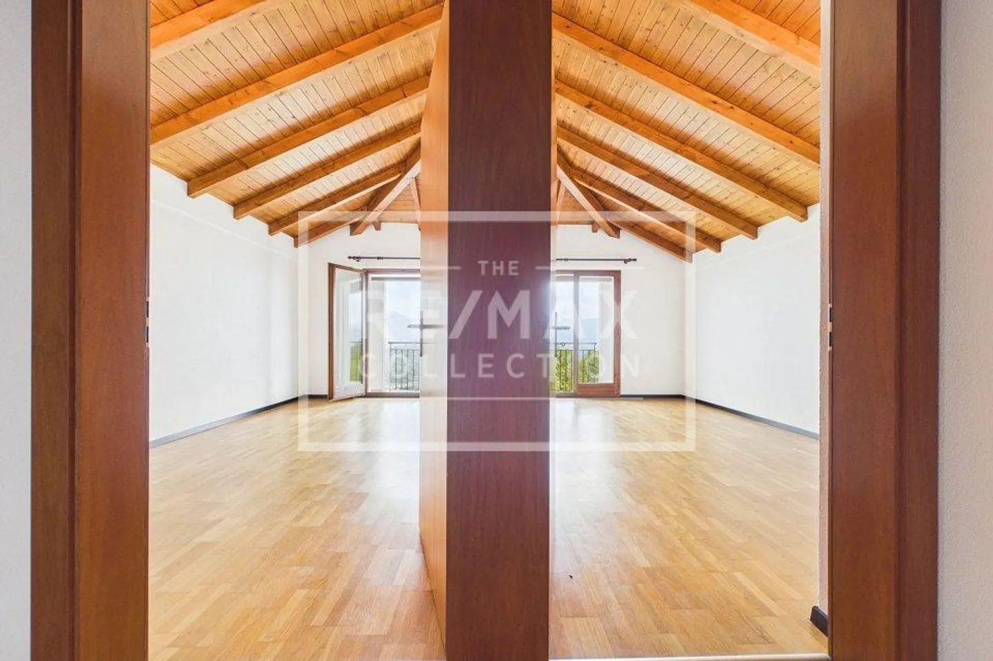 Elegante 4½-Zimmer-Maisonette mit Panoramablick - Foto 9 von 13