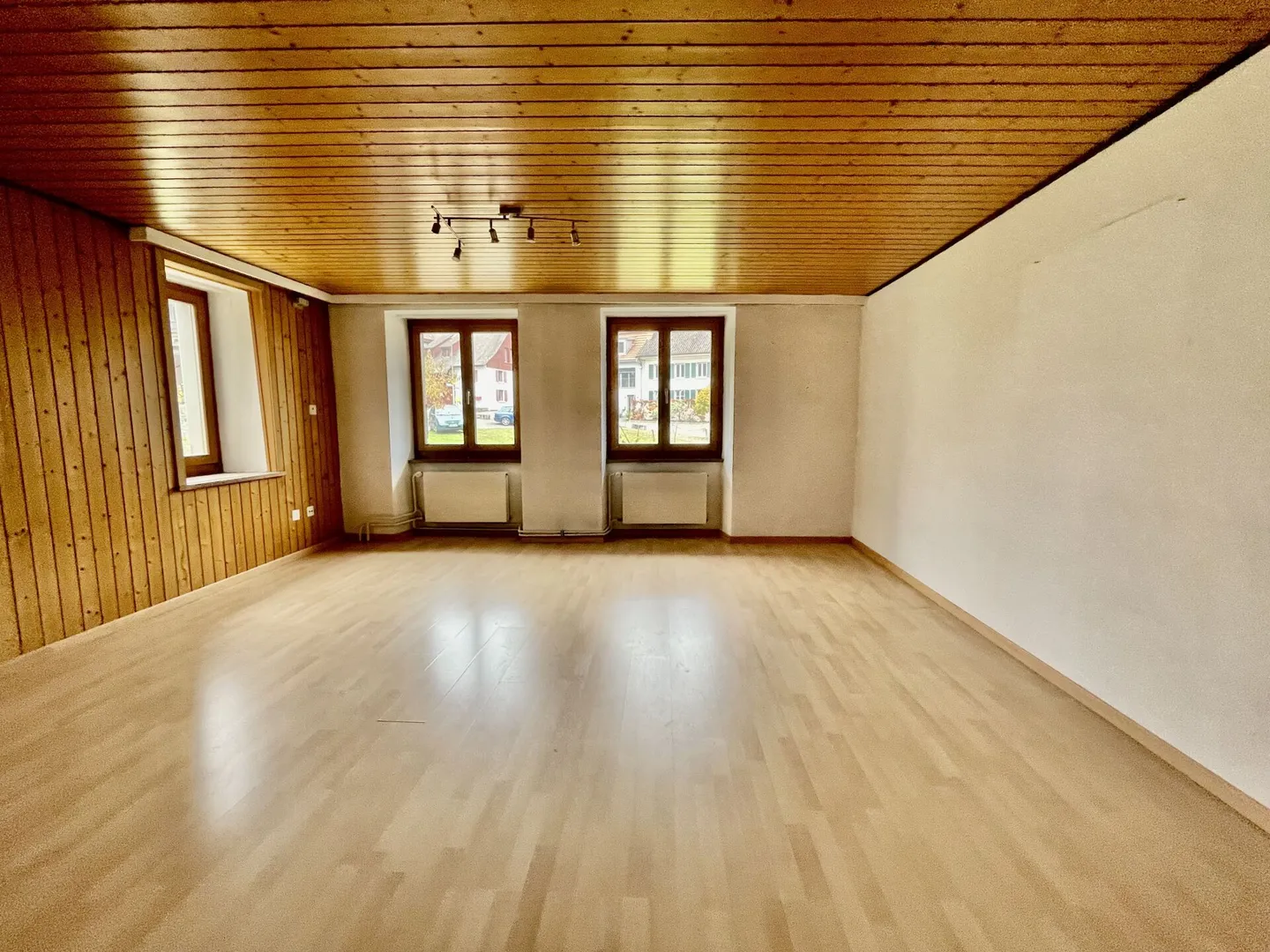 Core Zone Property with Development Potential in Grindel SO - Photo 6 of 9