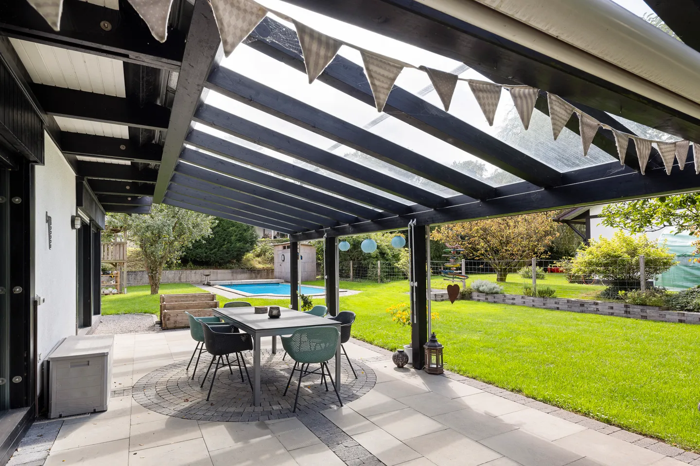 Family-friendly oasis of well-being with pool and garden idyll - Photo 2 of 14