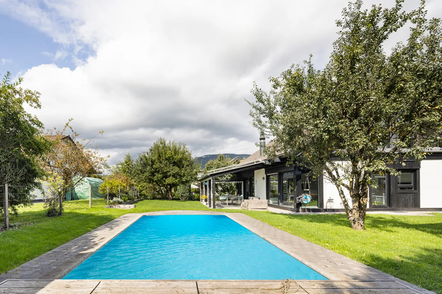 Family-friendly oasis of well-being with pool and garden idyll - Photo 3 of 14