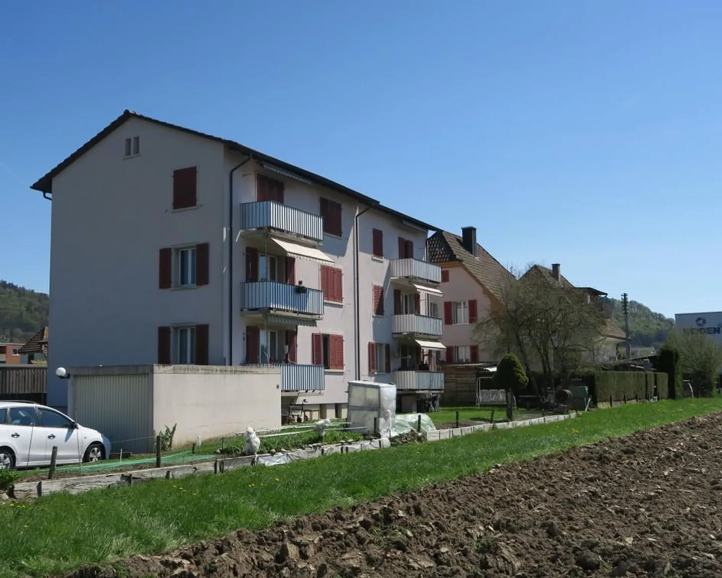 Vivere comodamente con vista sul verde - Foto 1 di 7