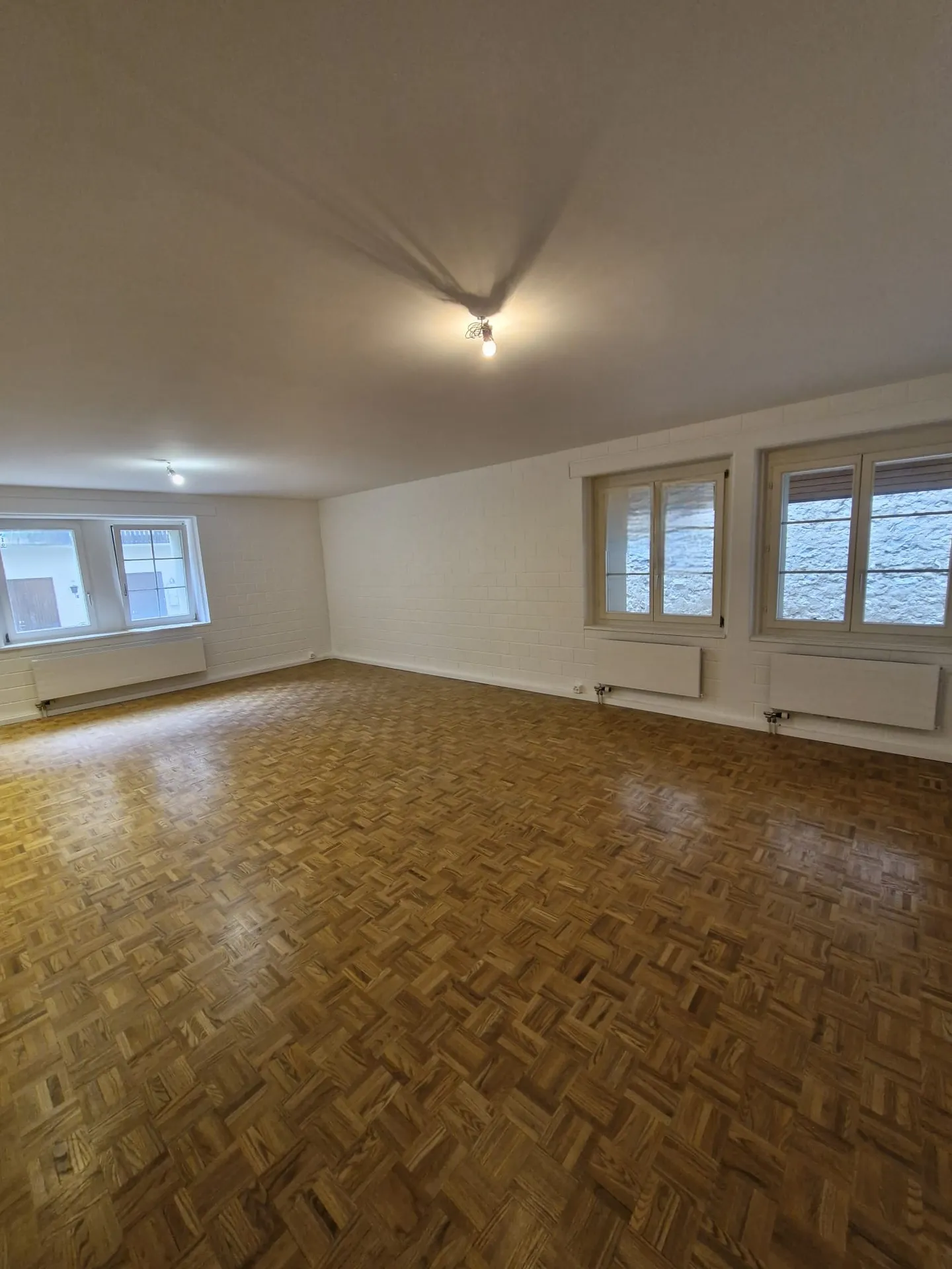 Charming 2.5-room apartment in a historic building in Egerkingen - Photo 2 of 9