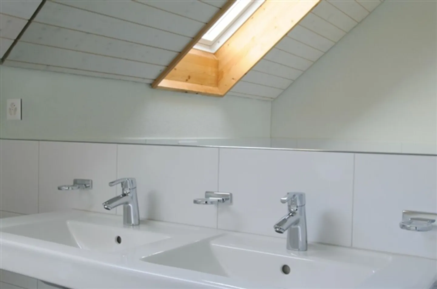 «Wunderschöne 3.5-Zimmer-Maisonettewohnung mit Galerie und Terrasse in Bäretswil» - Foto 8 von 9