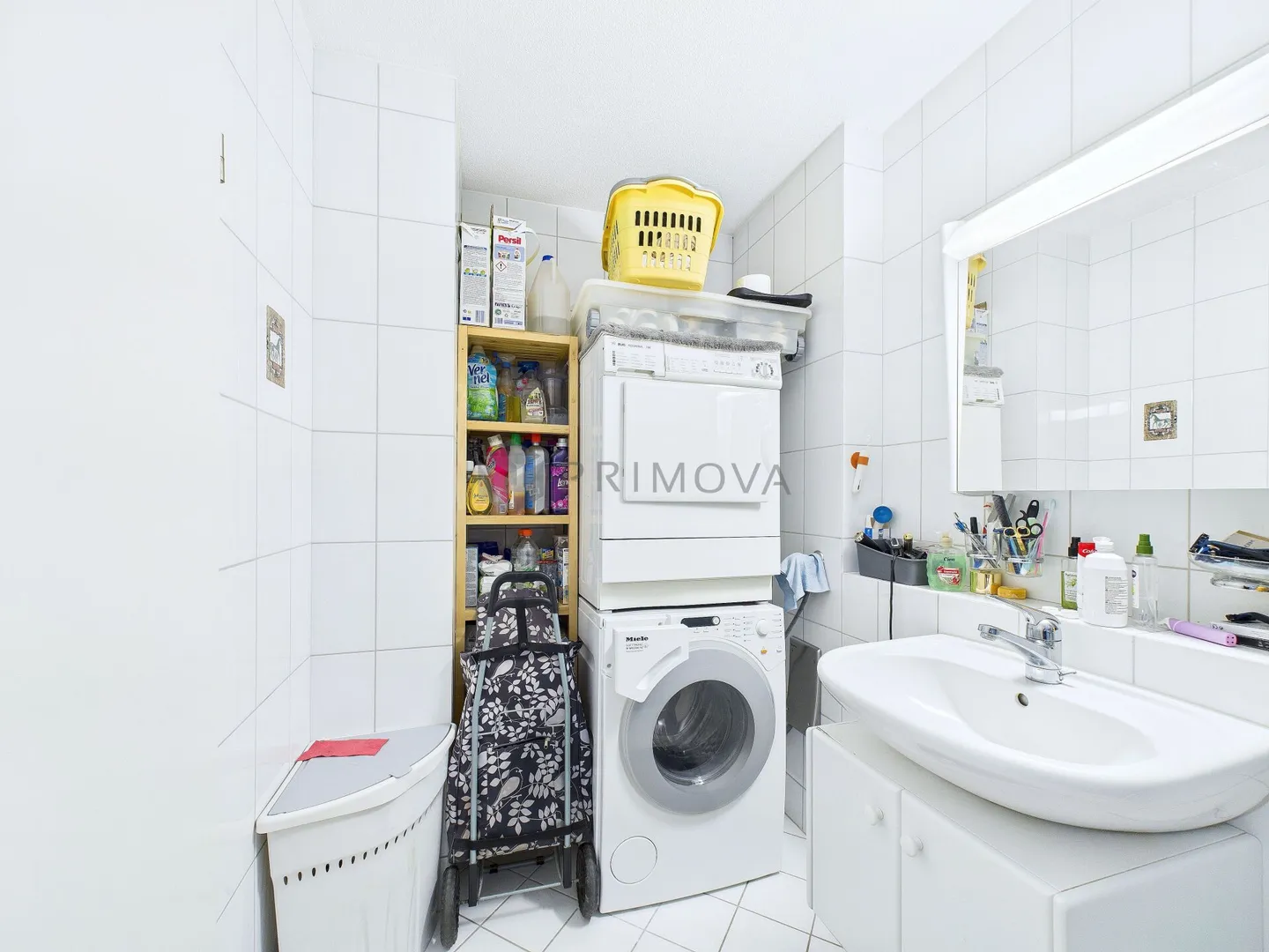 Well-maintained 4.5 room apartment in a central location in Volketswil - Photo 10 of 10