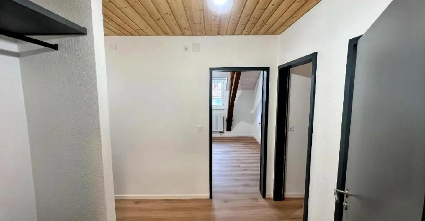 5-room apartment - Photo 9 of 9